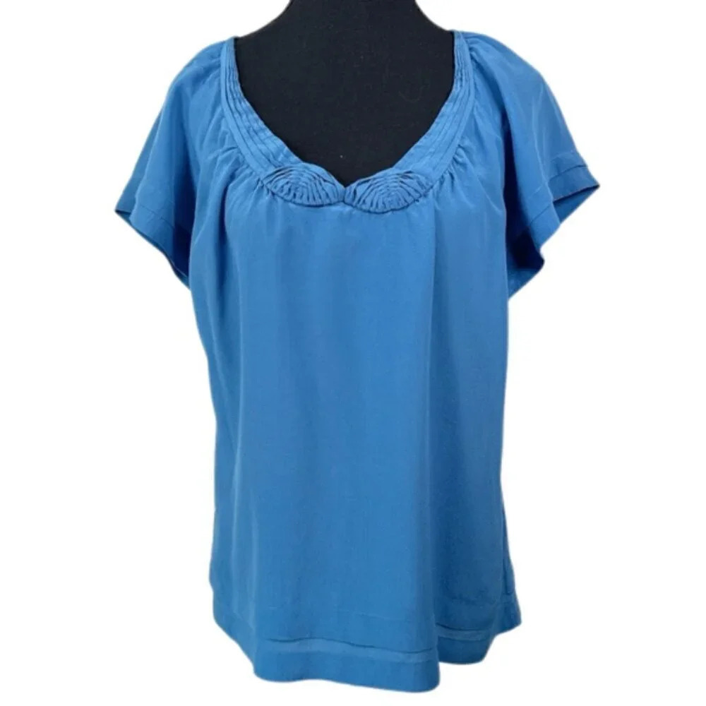 Banana Republic Womens Small Silk Short Sleeve Blouse